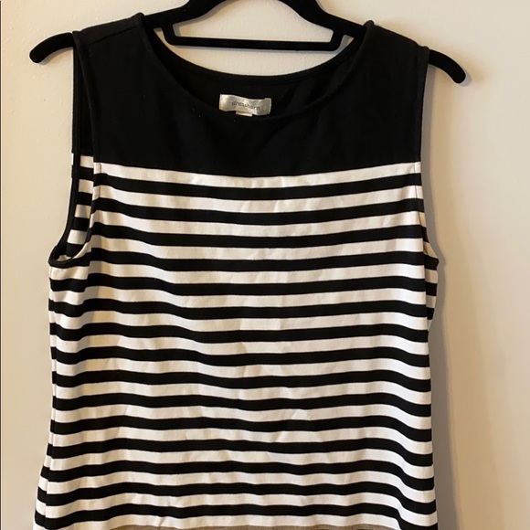 Women’s Dress - Picture 2 of 3